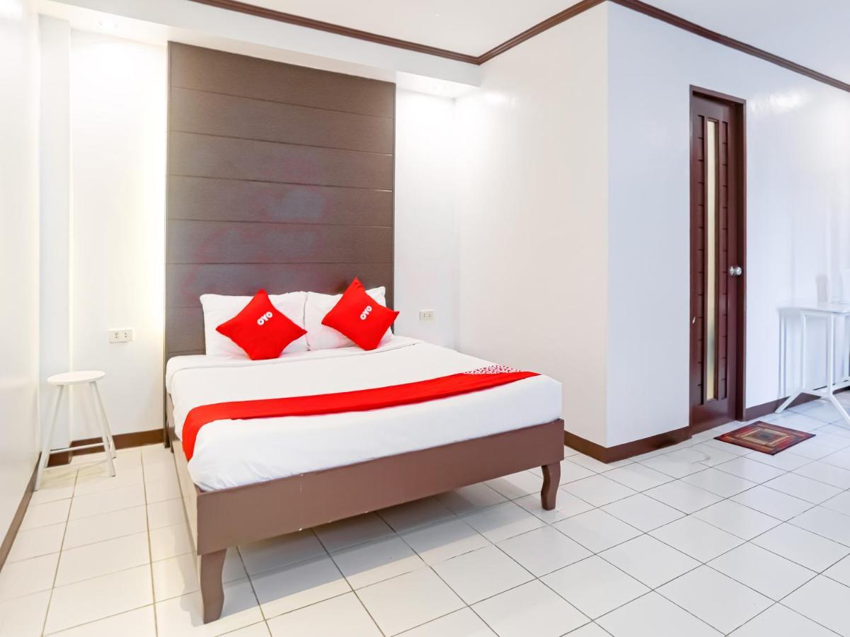 Oyo 759 Royal South Garden Suites Tagaytay City Luaran gambar